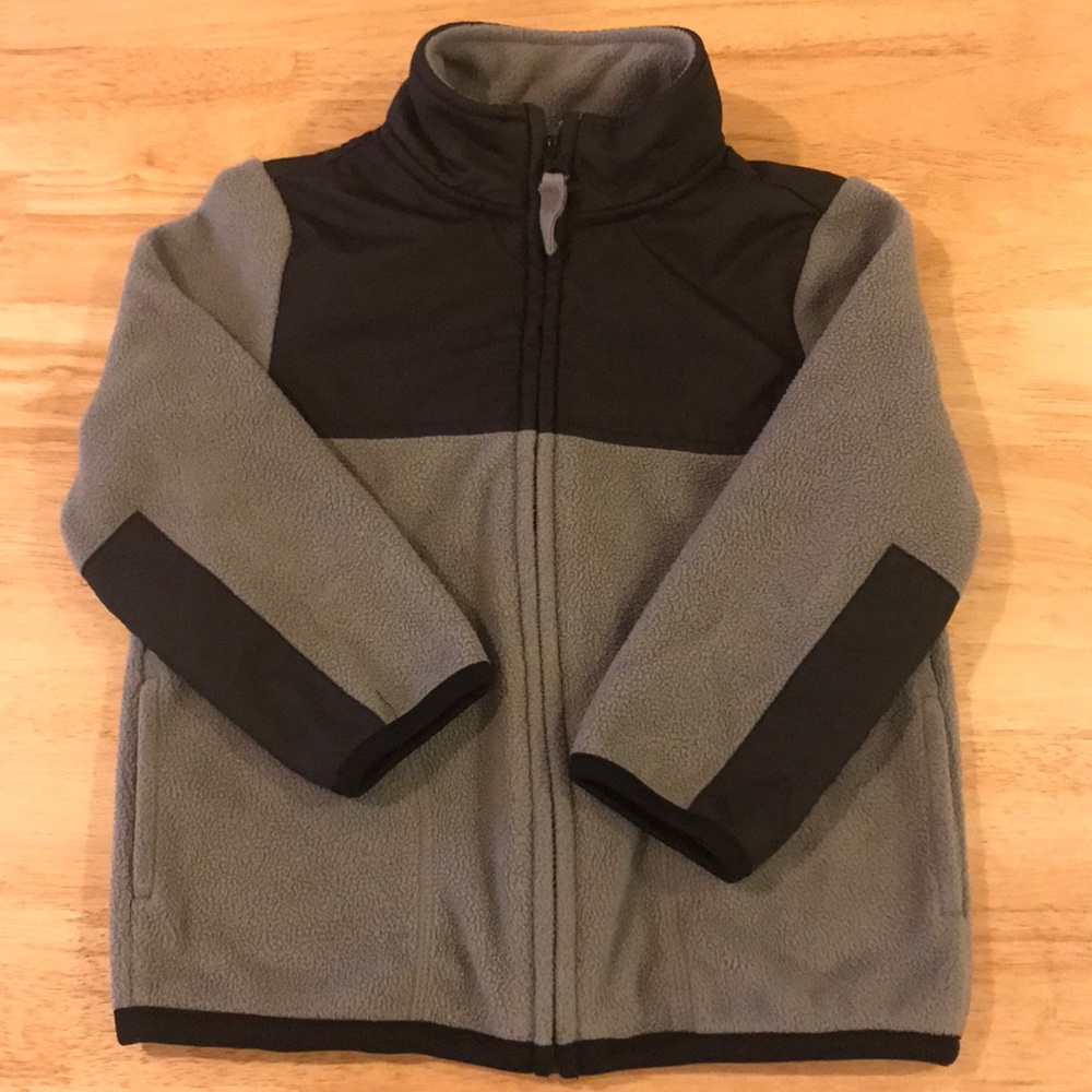 Toddler boy Old Navy fleece jacket.